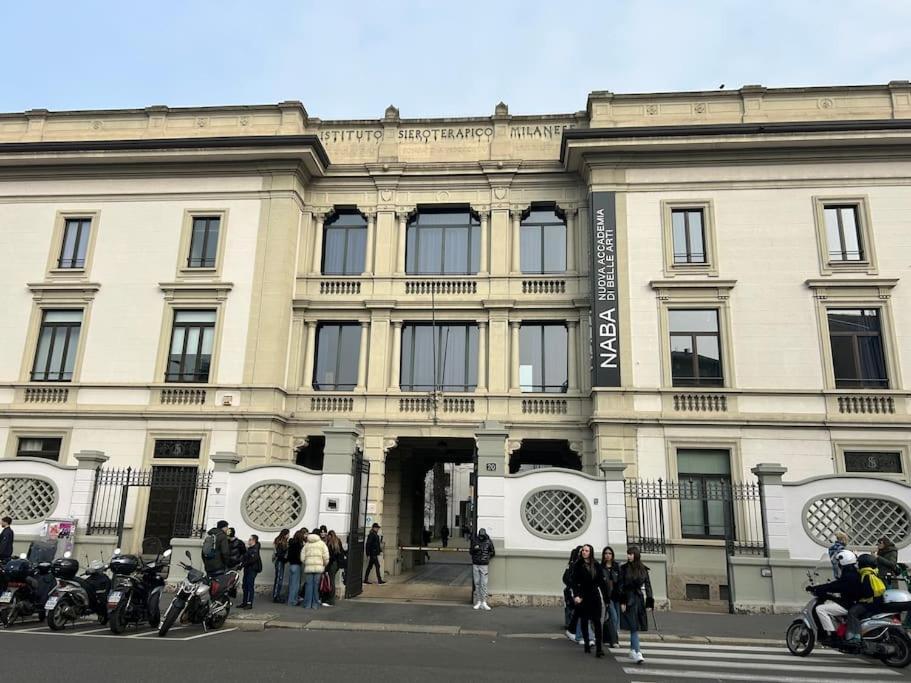 Nuovissimo Bilocale Naba Navigli Milão Exterior foto