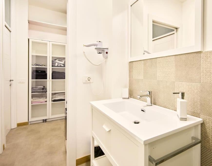 Nuovissimo Bilocale Naba Navigli Milão Exterior foto