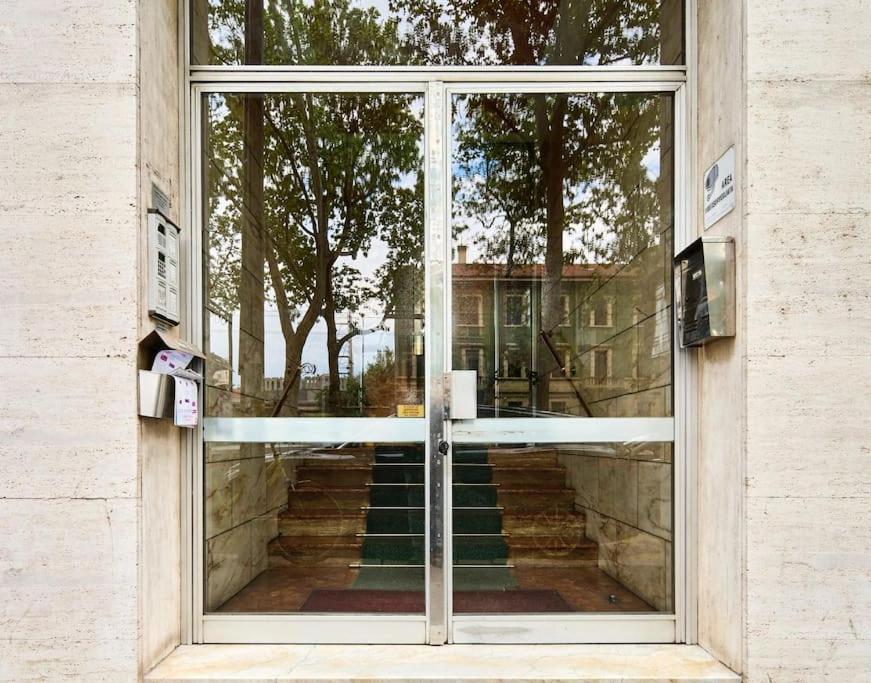 Nuovissimo Bilocale Naba Navigli Milão Exterior foto